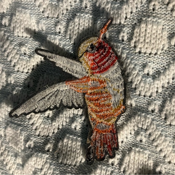 Colorful Embroidered Hummingbird patch - Picture 2 of 4
